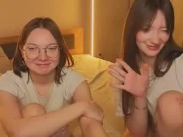 Watch Chaturbate's _reverse_gang_ _reverse_gang_ from Chaturbate