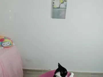 _sweeetchloe — Current Goal: suck fingers at 100 tokens -- Next Goal: Blowjob   #latina  #new   #nonude   #teen  #bigass