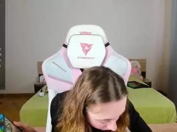 Freechat adelina_cowell on Chaturbate