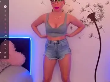 Freechat agent_polly on Chaturbate