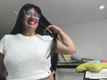 aisha_latina