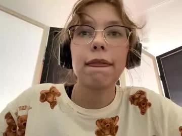 Freechat alanehadaller on Chaturbate