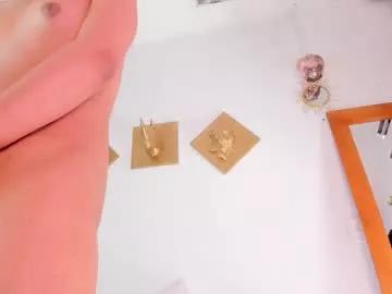 Gorgeous Aleexiiaa wants you to fuck zir body now aleexiiaa from Chaturbate