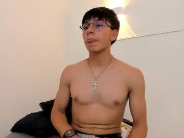 alexander_collinss on Chaturbate