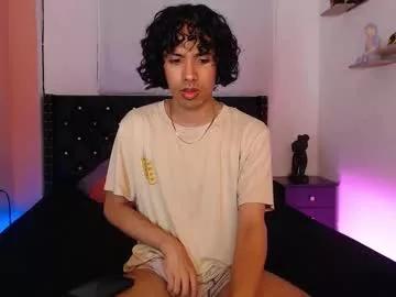 Freechat alexis21_ on Chaturbate