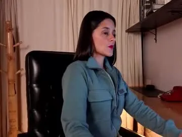 alicee_milf_ — I want you to fill me with oil today and let's make a mess here // are u a gentleman? // All goals completed!  Thanks to all tippers! #teaser #feet #nylon #milf #slim