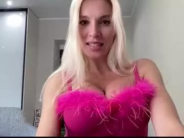 Freechat amazingkelly on Chaturbate