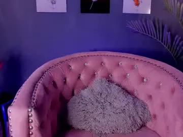 amy_e — Current Goal: Spread my tigth pussy  at 111 tokens -- Let's end the week off right with some big orgasms today  / 38 tk for ramdon level / IG: amy1_evans #latina  #squirt  #anal #natural #fitness [1