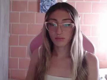 andrea_camila — GOAL: HARD COCK [242 tokens remaining] Welcome to my room! Guys enjoy of the view #transgirl #cock #feet #anal #bigass