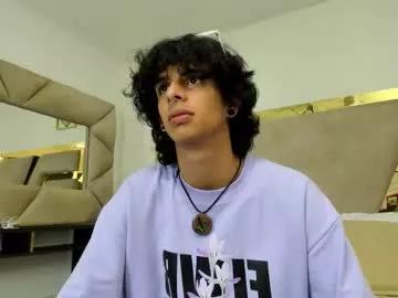 andyxibrat on Chaturbate