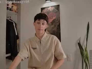 anthonny_05 on Chaturbate
