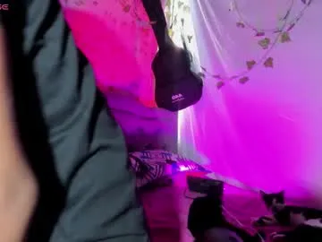 Freechat ariel_adan on Chaturbate