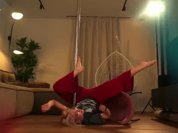 artmosphera on Chaturbate