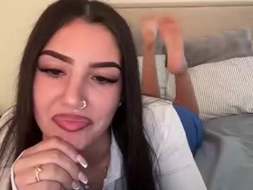 Freechat ava_delightt on Chaturbate