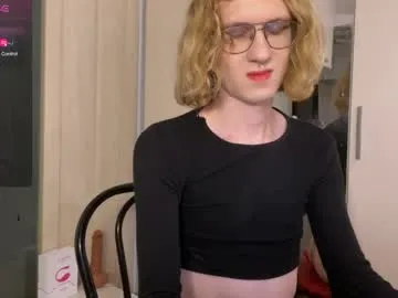 avery_adam on Chaturbate