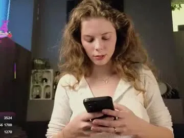 ayreenmoore on Chaturbate