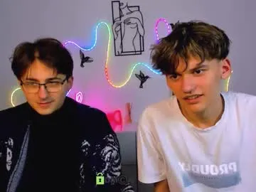 azen_rush — CrazyTicket: Show in progress. oil show. Tip 125 tokens to see the show