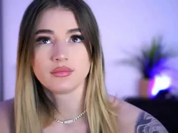 Freechat babbyaisha on Chaturbate