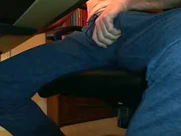 batebro13 on Chaturbate