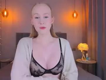 blondiemermaid on Chaturbate