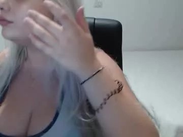 Freechat blue_eyes96 on Chaturbate