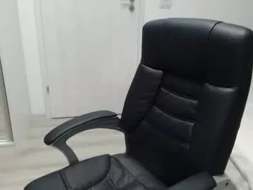 Freechat blue_eyes96 on Chaturbate