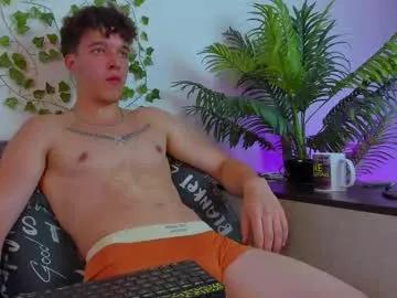 Freechat bravo_maestro on Chaturbate