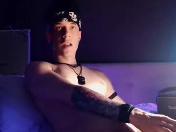 Explore gorgeous performer Briannhardone briannhardone from Chaturbate