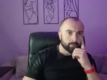 brindlefly69 on Chaturbate