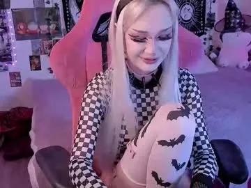 broodmommyy3 on Chaturbate