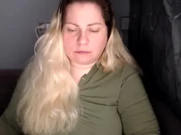 candycream74 — #NATURAL #CURVY #BIGASS #HARDNIPPELS #BBW #TRIMMYPUSSY #PM 5 tkns,Ass if panty 20 tkns,Ass if no panty 80 tkns,Tits 40 tkns,Pussy 80 tkns,Full naked 200 tkn,Big Belly 25 tkns. [792 tokens remaining]