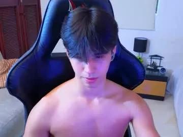 Discover naked camslut Carl_dixon carl_dixon from Chaturbate