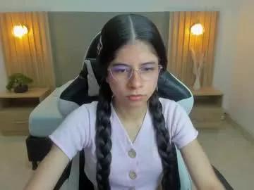 Freechat carlina_15 on Chaturbate