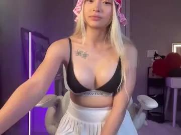 Checkout Chaturbate's Carmenxrose carmenxrose from Chaturbate