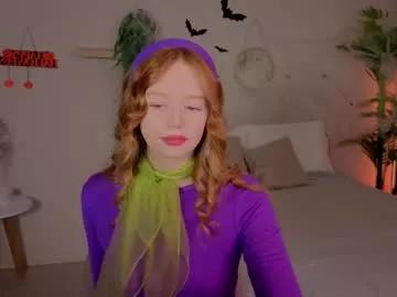 carolinnk from Chaturbate