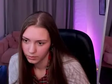 cheryl_backer — GOAL: Massage my titties under shirt^^ [0 tokens remaining] USER ntmu! how are u? #bigboobs #new #18 #teen #skinny