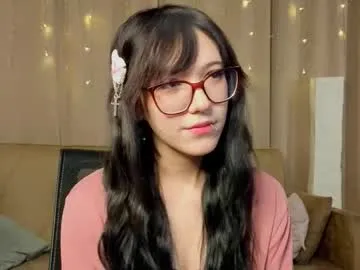 Freechat chiquitabures on Chaturbate