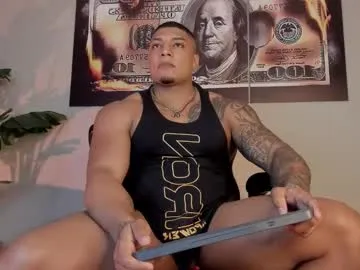 chrizmacgregor on Chaturbate