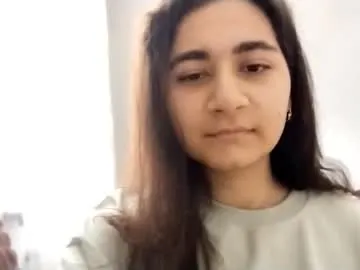 clairepittsenbarger — GOAL: show tummy ^^Facts about me: I'm just #18 #natural #teen girl who is #new to here, pretty #shy , drawing & coocking [37 tokens remaining]