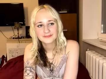 Explore Clementinehollner, she wants to masturbate for you clementinehollner from Chaturbate