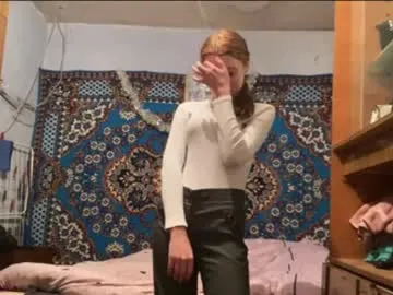 cleopatrakuckens — Hello, world! :)  Goal: try doggy pose on my bed | My name is Mia , it's my 1st time here! #teen #shy #new #18 #cute [89 tokens remaining]