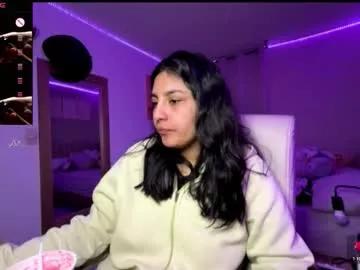 Freechat cloe_small08 on Chaturbate