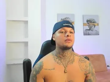 colin_prince2 — TIPS GOAL CUM     #horny #chubby #bigcock #18 #cum [300 tokens remaining]