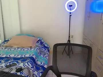 crazyybull on Chaturbate