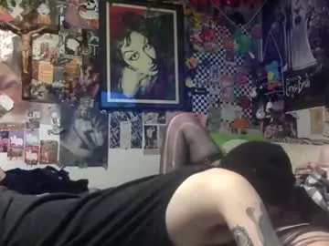 crucifixscurse — Freechat on Chaturbate