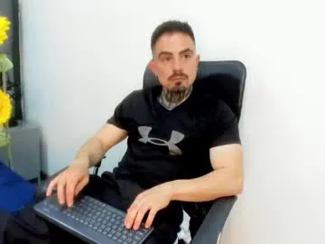 dallas_whitee — GOAL: Flash Dick  [30 tokens remaining] New Model .. Follom me  #young #uncut #muscle #straight #master