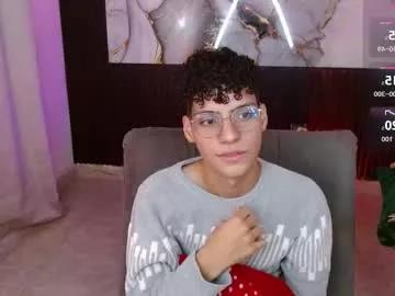 dan_sweetboy from Chaturbate