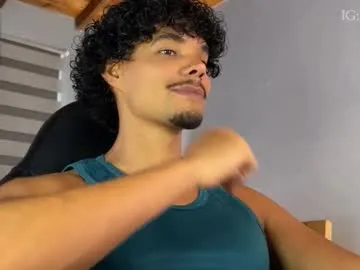 daniel0910s on Chaturbate