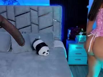 Freechat daniphoenixx on Chaturbate