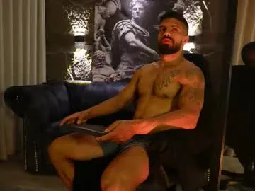 Freechat dann_saenz on Chaturbate